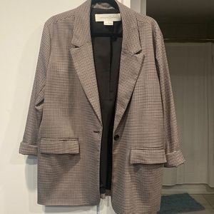 Oversized blazer from Treasure and Bond